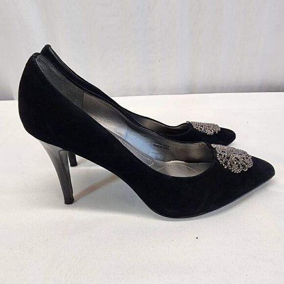 Tahari Accord Black Suede Jewel Pumps Size 7.5 - Picture 4 of 13